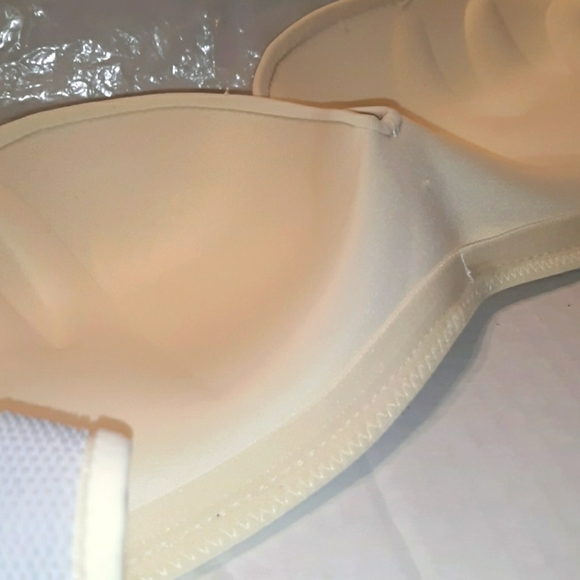 New Nice Strapless Molded Push-Up Bra & Extender - Picture 11 of 16